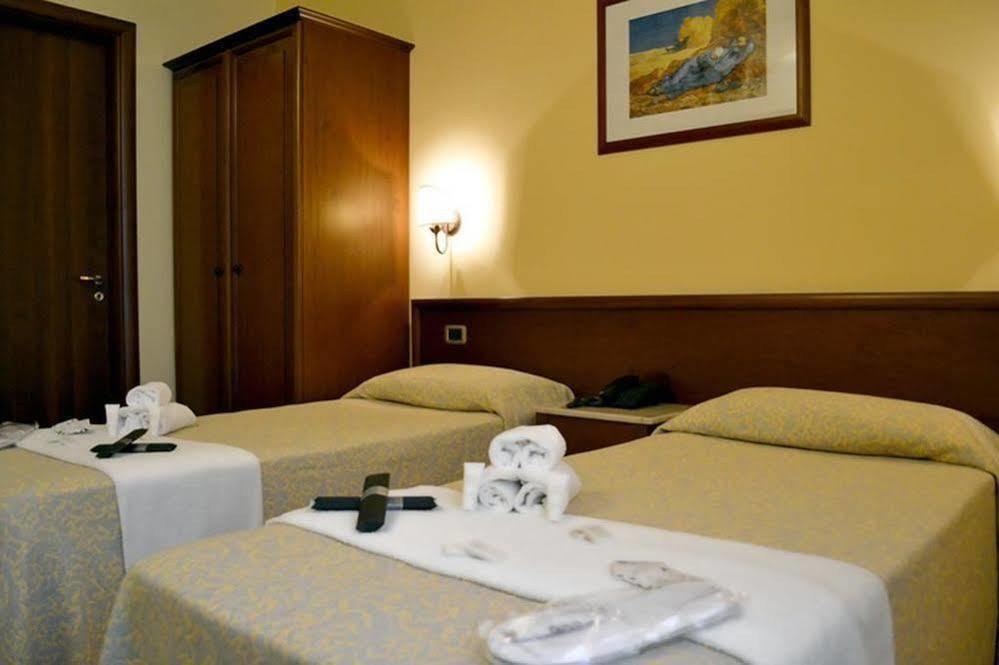 Hotel Gangi 피아차암머리나 외부 사진