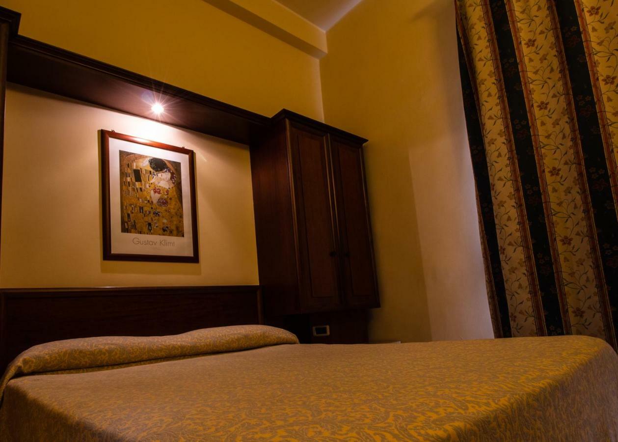 Hotel Gangi 피아차암머리나 외부 사진